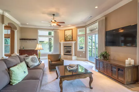 1085 Chardonnay, Redding, CA 96001 photo 8