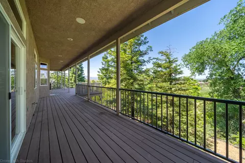 1085 Chardonnay, Redding, CA 96001 photo 36