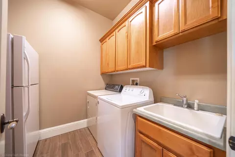 1085 Chardonnay, Redding, CA 96001 photo 29
