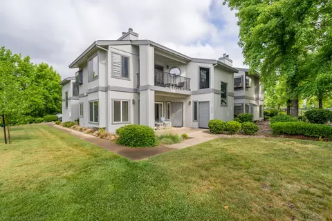 410 Ridgecrest Trl #128, Redding, CA 96003