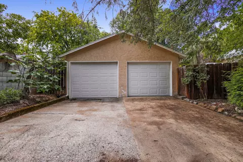 2545 North St, Redding, CA 96001 photo 8