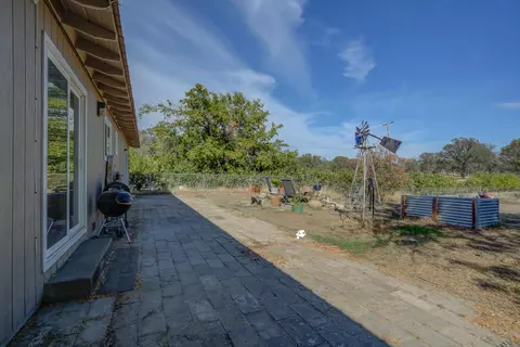 Exterior - 14082 Baker Rd, Red Bluff, CA 96080 photo 2 of 3