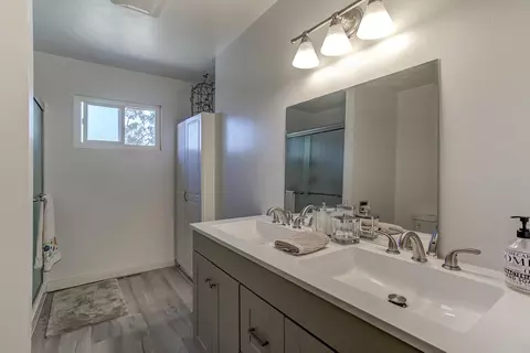 Bath - 14082 Baker Rd, Red Bluff, CA 96080 photo 1 of 3