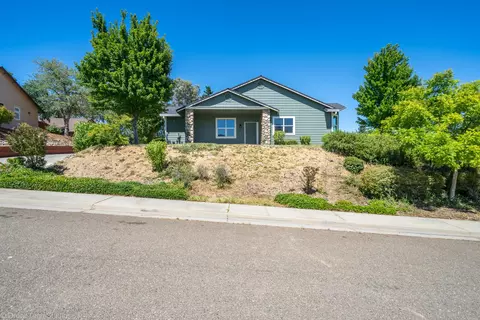 810 Terrace Dr, Red Bluff, CA 96080 photo 6