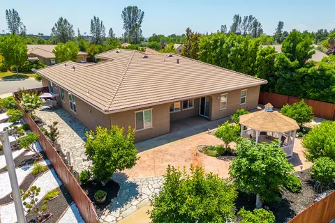 4408 Chinook Dr, Redding, CA 96002 photo 6
