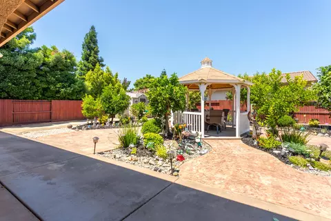 4408 Chinook Dr, Redding, CA 96002 photo 23