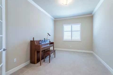 4408 Chinook Dr, Redding, CA 96002 photo 9