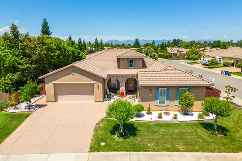 4408 Chinook Dr, Redding, CA 96002 photo 4