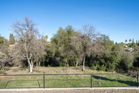 225 Ironwood Ln, Redding, CA 96003 photo 32