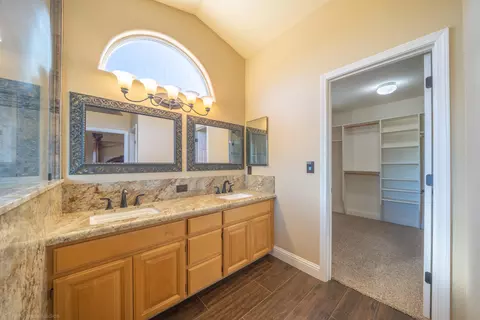 225 Ironwood Ln, Redding, CA 96003 photo 14