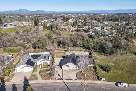 225 Ironwood Ln, Redding, CA 96003 photo 41