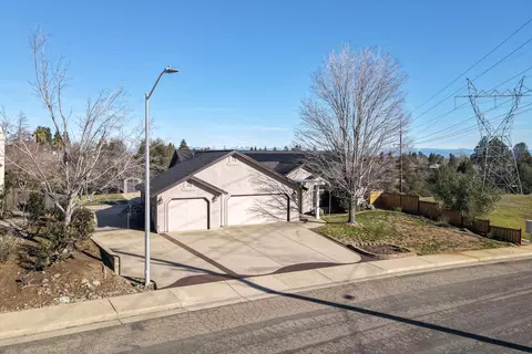225 Ironwood Ln, Redding, CA 96003 photo 38