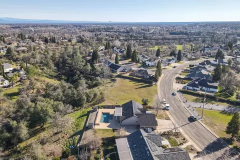 225 Ironwood Ln, Redding, CA 96003 photo 28