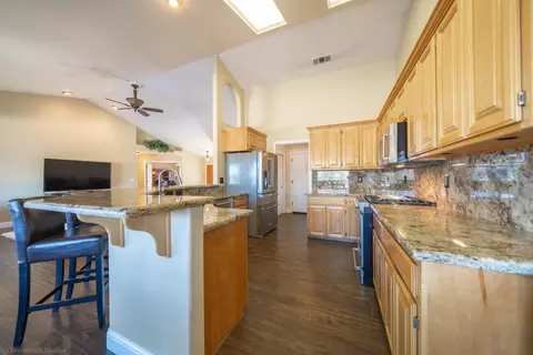 225 Ironwood Ln, Redding, CA 96003 photo 72