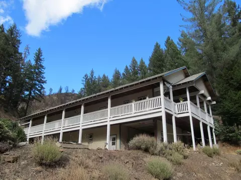 850 Mill Gulch Rd, Hayfork, CA 96041