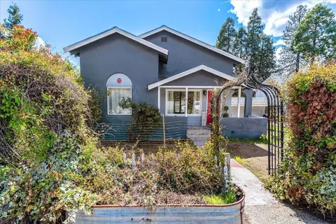 1005 S Mt Shasta Blvd, Mount Shasta, CA 96067