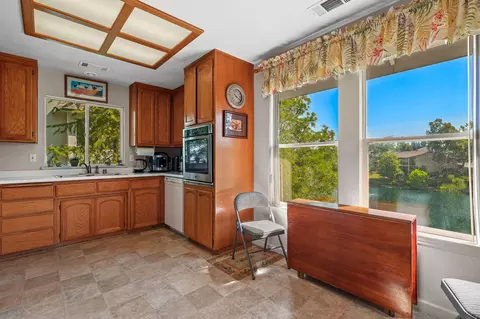 387 Bountiful Path, Redding, CA 96003 photo 9