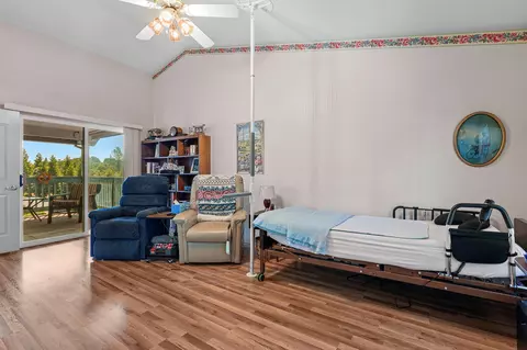 387 Bountiful Path, Redding, CA 96003 photo 16