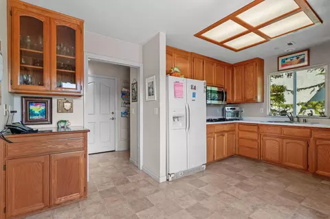387 Bountiful Path, Redding, CA 96003 photo 10