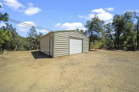 15126 Bear Mountain Rd, Redding, CA 96003 photo 5