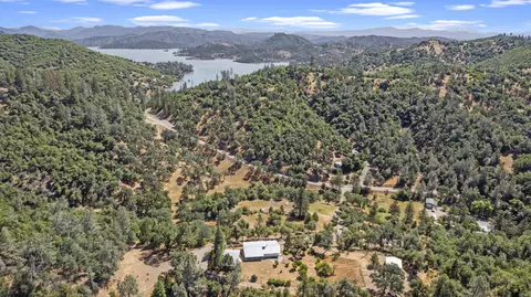 15126 Bear Mountain Rd, Redding, CA 96003