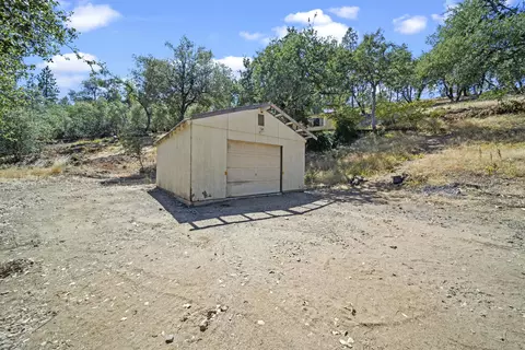 15126 Bear Mountain Rd, Redding, CA 96003 photo 7