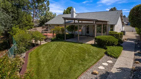 2750 Blue Bell Dr, Redding, CA 96001 photo 22
