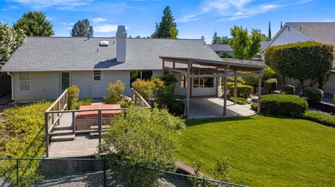 2750 Blue Bell Dr, Redding, CA 96001 photo 23