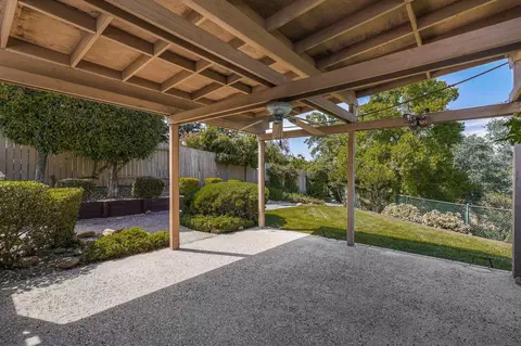 2750 Blue Bell Dr, Redding, CA 96001 photo 21
