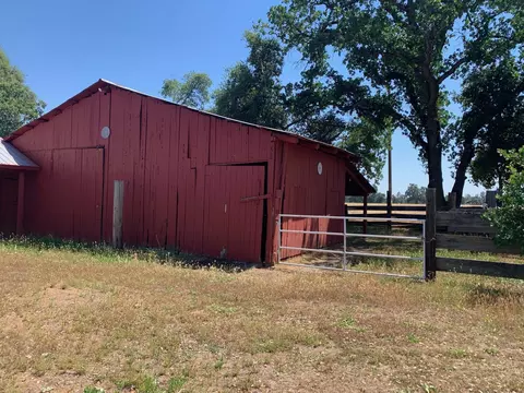 8397 Churn Crk Rd, Redding, CA 96002 photo 11
