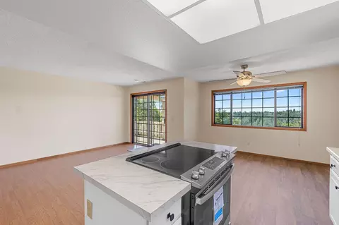 3637 Elizabeth Way, Redding, CA 96001 photo 8