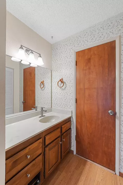 3637 Elizabeth Way, Redding, CA 96001 photo 20