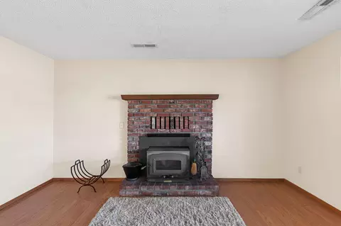 3637 Elizabeth Way, Redding, CA 96001 photo 13