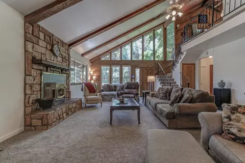 19616 Midland Dr, Redding, CA 96003 photo 2