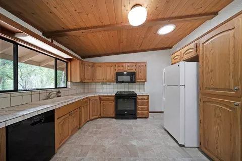 16299 Lower Springs Rd, Redding, CA 96001 photo 13