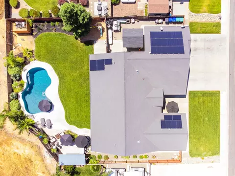 12930 Ivy Ln, Red Bluff, CA 96080 photo 3