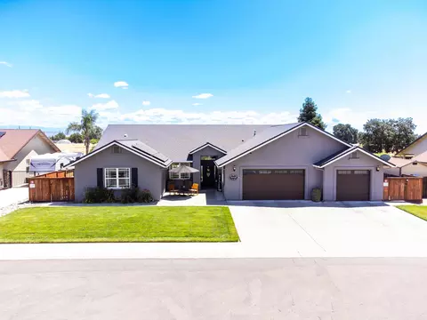 12930 Ivy Ln, Red Bluff, CA 96080
