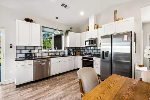 1542 Brinn Dr, Redding, CA 96001 photo 30