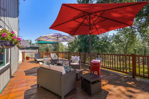 1116 Jaxon Way, Redding, CA 96003