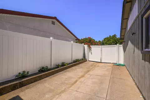 1116 Jaxon Way, Redding, CA 96003 photo 25