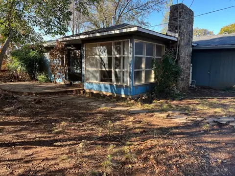 6764 Airport Rd, Redding, CA 96002 photo 2