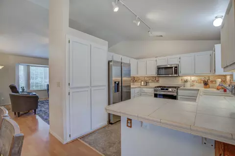 2969 Tropicana Ct, Redding, CA 96003 photo 13