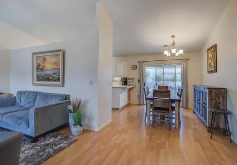 2969 Tropicana Ct, Redding, CA 96003 photo 11