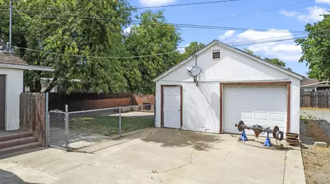 1610 Yolo St, Corning, CA 96021 photo 2