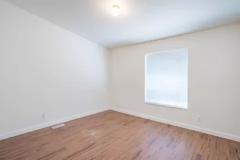 12401 Manzanoaks Dr, Redding, CA 96002 photo 13