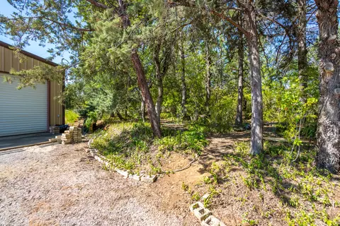12401 Manzanoaks Dr, Redding, CA 96002 photo 17