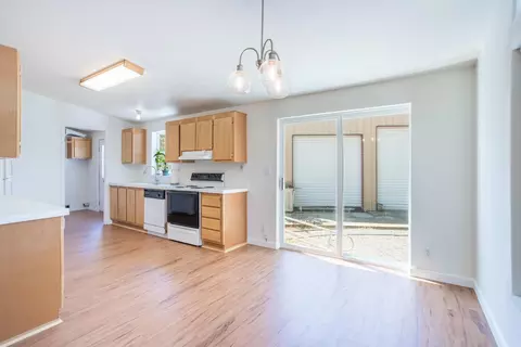 12401 Manzanoaks Dr, Redding, CA 96002 photo 5
