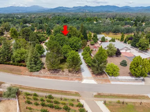 12642 Glide Way, Redding, CA 96003 photo 2