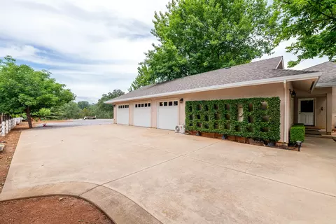 12642 Glide Way, Redding, CA 96003 photo 37
