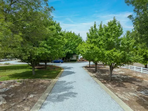 12642 Glide Way, Redding, CA 96003 photo 3